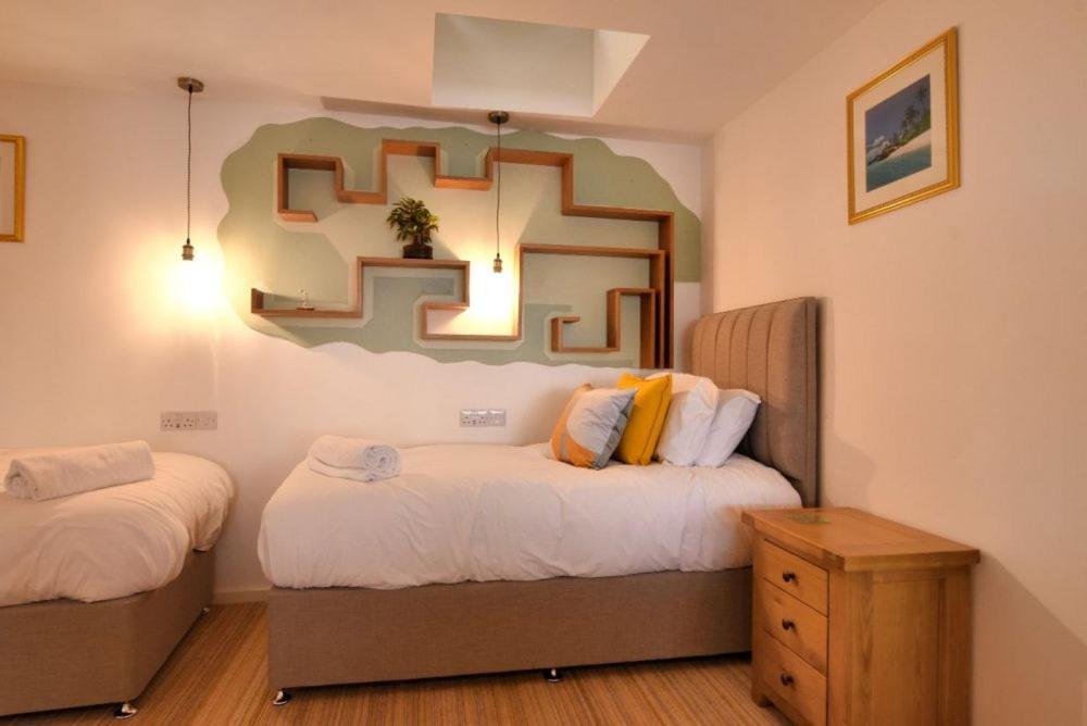 Largigi Offering Two Amazing Panoramic Sea Front Apartments Lyme Regis Kültér fotó